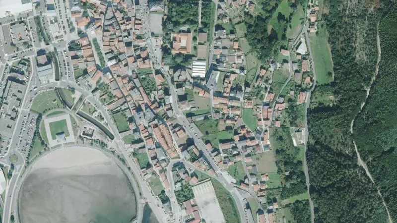 Vista aérea del entorno de la estación Cee (ortofoto PNOA)